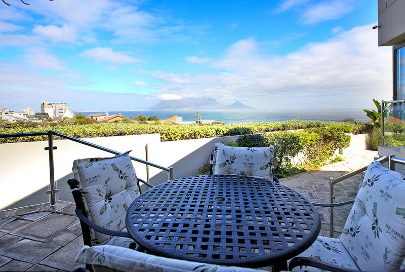 4 Bedroom Property for Sale in Bloubergstrand Western Cape